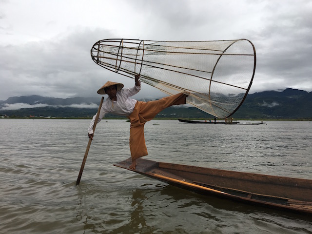 インダー族の伝統漁法